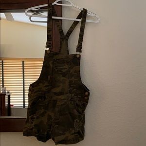 Camo short overalls
